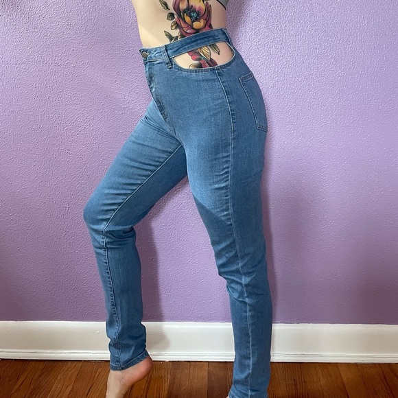 Very trendy cutout jeans, new - Picture 2 of 6